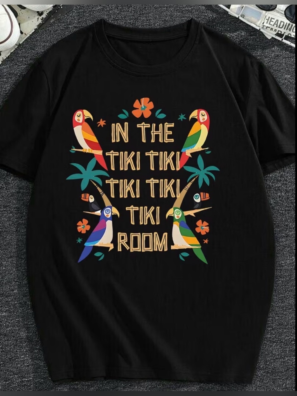 NWOT-Enchanted Tiki Room Women’s Plus 5XL (22) Black Short Sleeve Graphic Tee